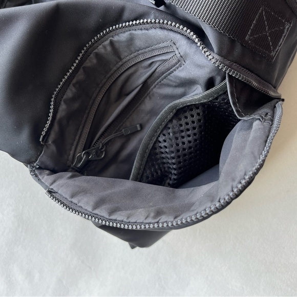 Lululemon Athletics Carry Onward Rucksack - Picture 14 of 15